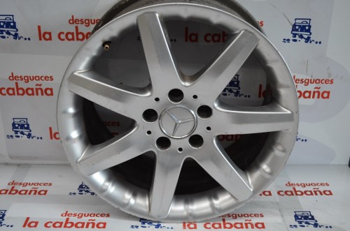Llanta Aluminio Clase C C203 17" A2034012402